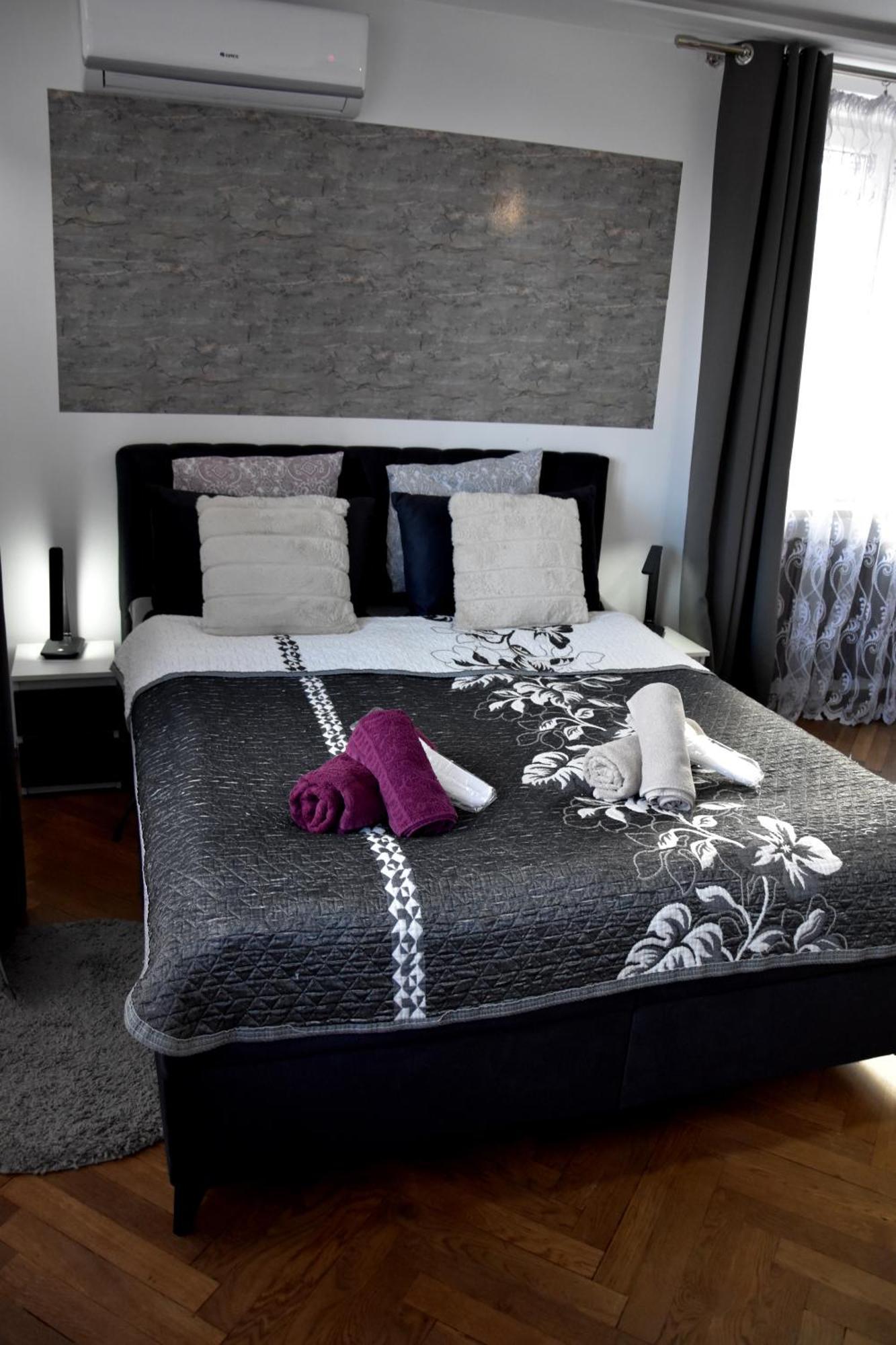 Apartament Night Premium 克拉科夫 外观 照片